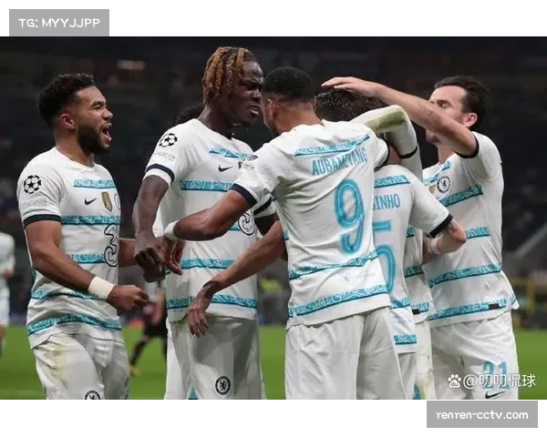 财政压力下的转会策略：西甲中游球队如何应对英超俱乐部的“挖角潮”